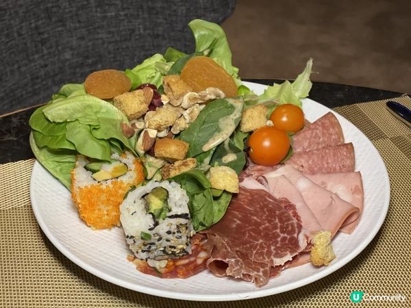 🌊 在海底吃半自助餐