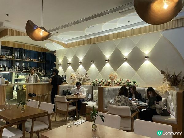 🇫🇷 維港靚景餐廳