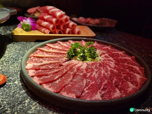 精緻型格四川麻辣火鍋