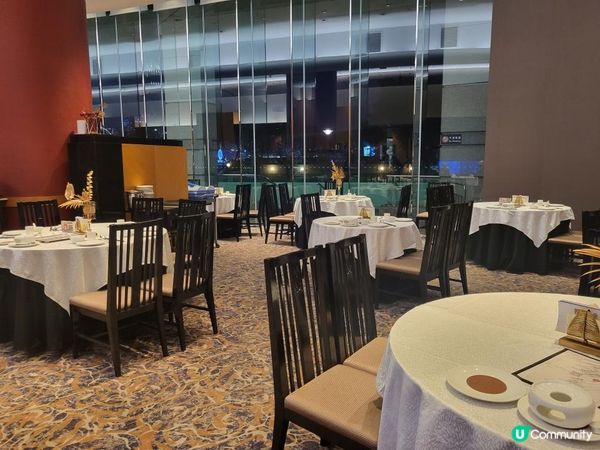 飽覽維港夜景的粤菜廳