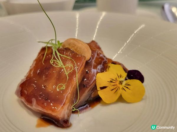 飽覽維港夜景的粤菜廳