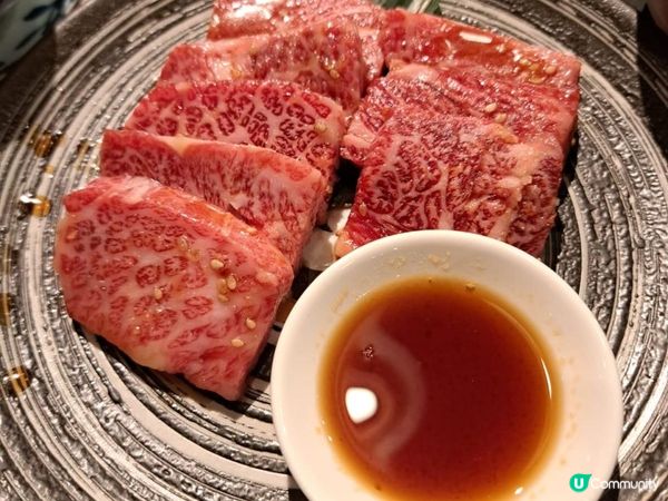 ✨️高質高CP值的燒肉定食💕刺身手卷也是很新鮮和多料