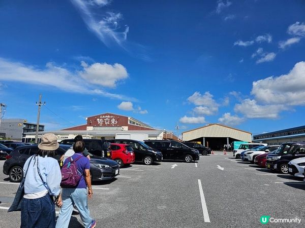 【沖繩美食】沖繩下機第一站必吃美食：系滿魚市場，邊聽音樂邊吃