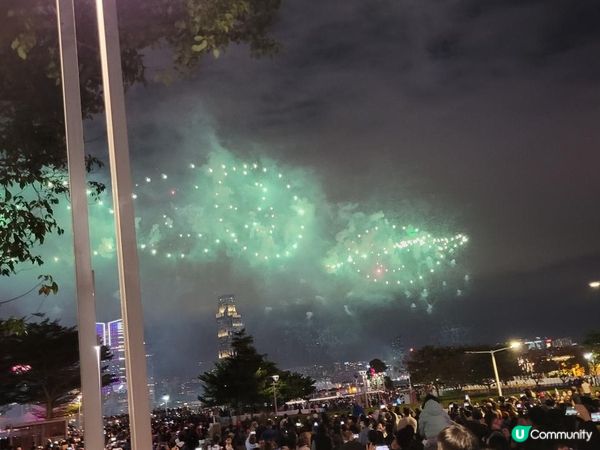 大年初二 香港放煙花