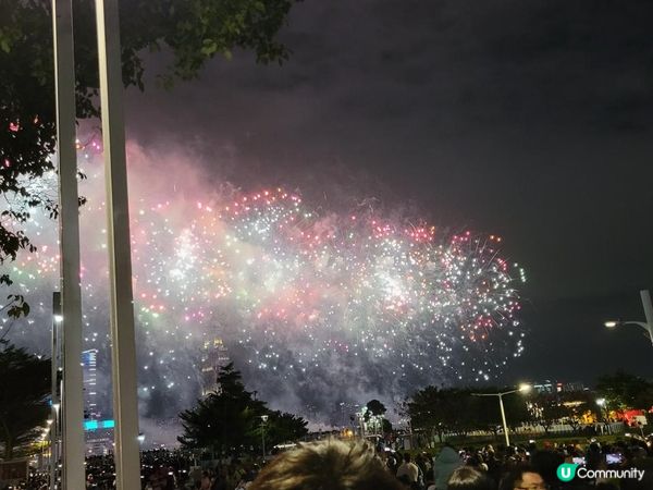 大年初二 香港放煙花