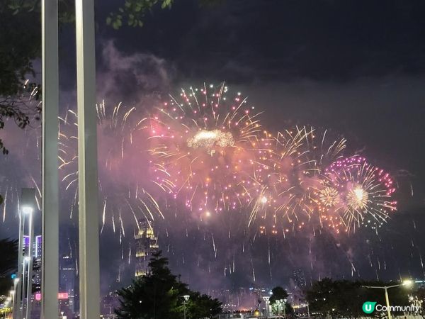大年初二 香港放煙花