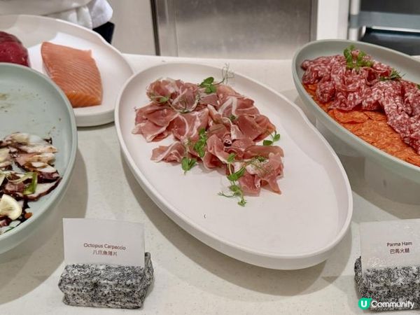 豐富半自助餐！