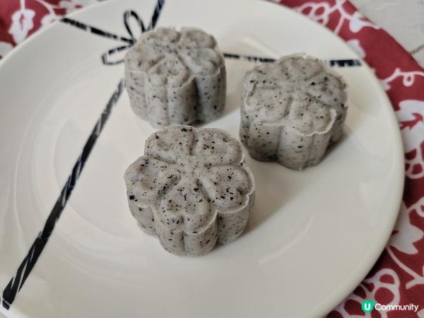 冰皮黑芝麻蛋糕