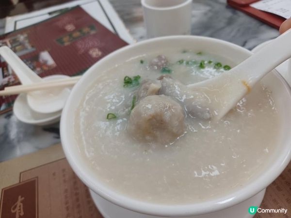 澳門噴水池內的黃枝記