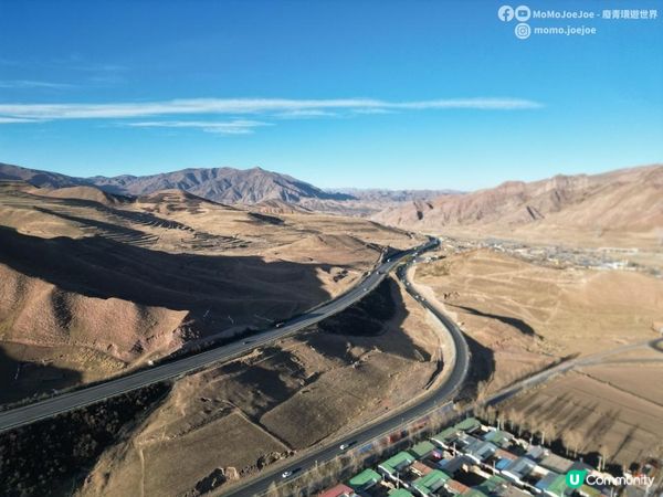 【中國自駕】有高原反應？沒去拉薩，從西寧直奔青海湖！在青藏鐵路起點吃爆西寧美食「清真包子🥟海拔3200米，開箱青海湖牧民客棧🏰 到底藏民如何取暖？｜#中國自由行 #青海湖攻略 ｜momojoejo