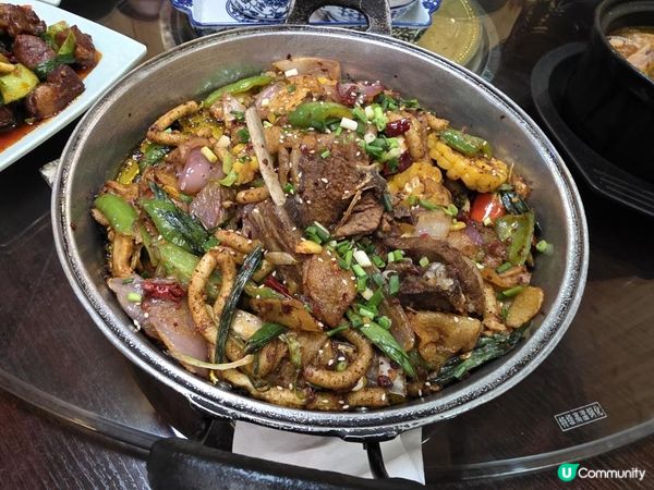 【中國自駕】犧牲流量密碼⚡來青海湖還擠二郎劍？當地人私藏的青海湖秘境，車子直達湖邊，解鎖270度炸裂全景，吃青海省特色美食——超香炕鍋羊肉｜#中國自由行 #青海湖攻略 ｜momojoejoe