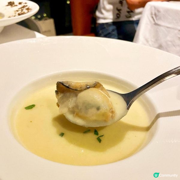 【尖沙咀】酒店頂樓餐廳🍴絕美夜景嘆精緻五道菜晚餐