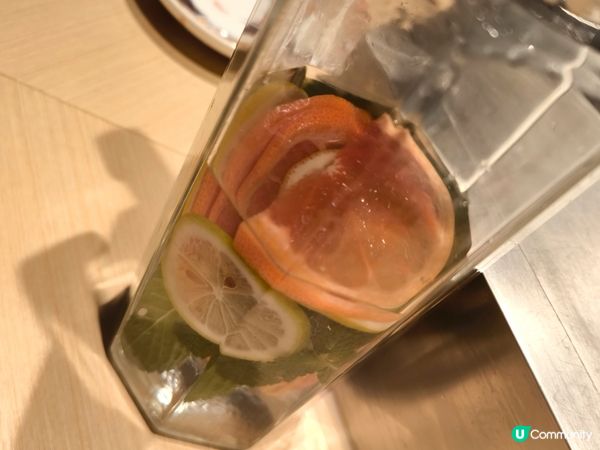 肉肉大米 深圳人氣優質漢堡定食 任飲餐湯、任食菜、 飯