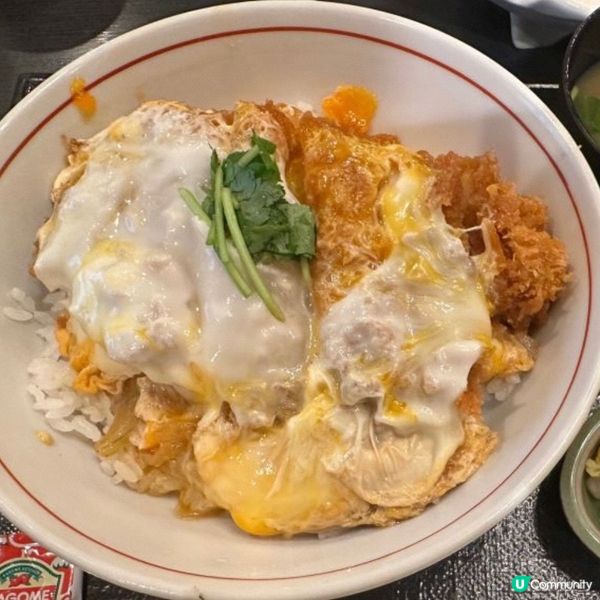 滑蛋炸雞扒親子丼