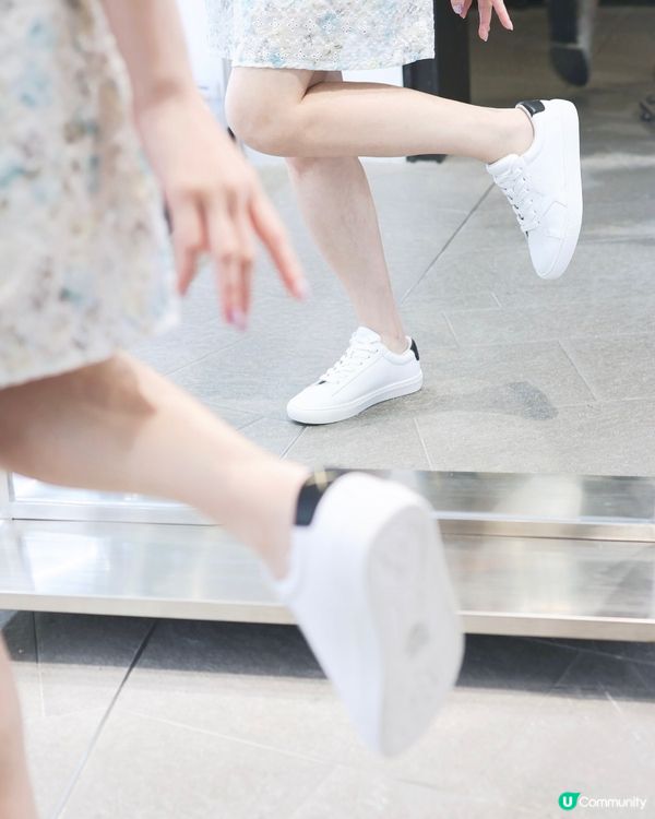 超輕型格小白鞋登陸誠品