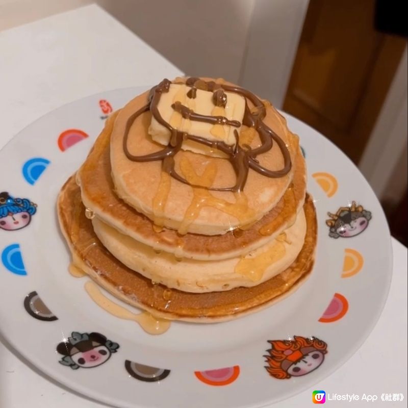 雖然個碟好醜 但無阻我整homemade pancake🥞...