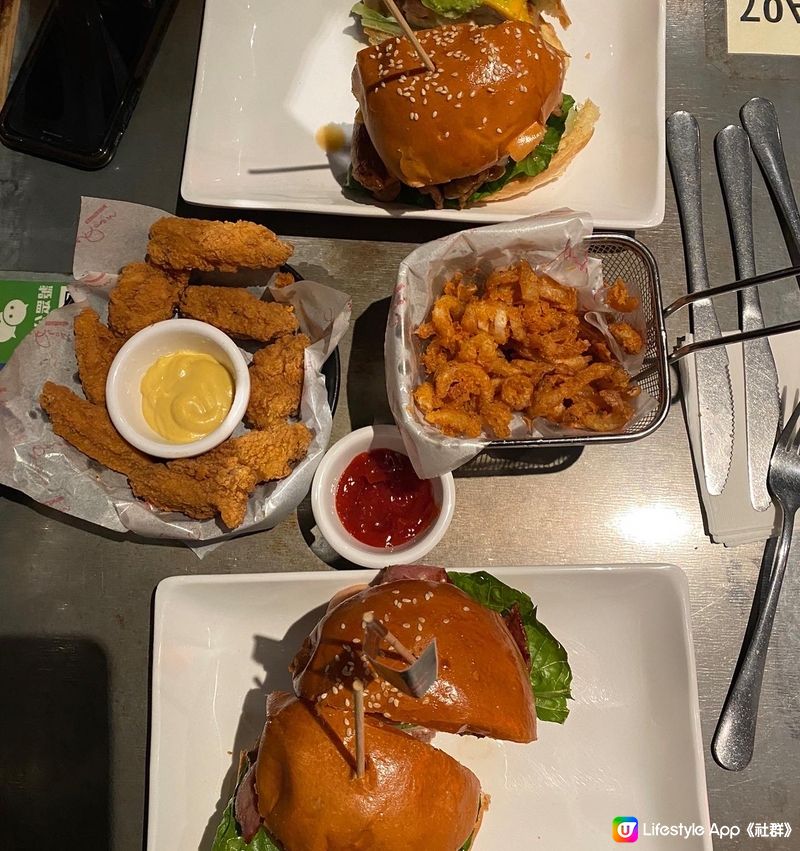 Burgeroom 出名啲burger好好食，一直都好想試，...