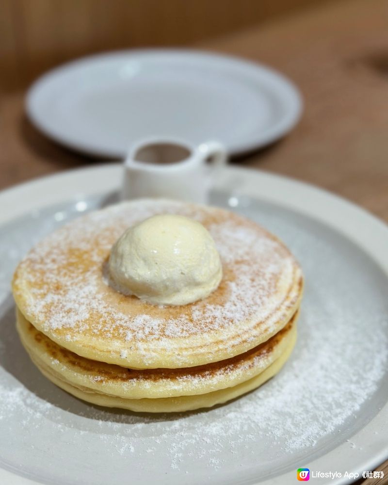 人氣pancake店🥞 楓糖雞扒煎蛋班戟