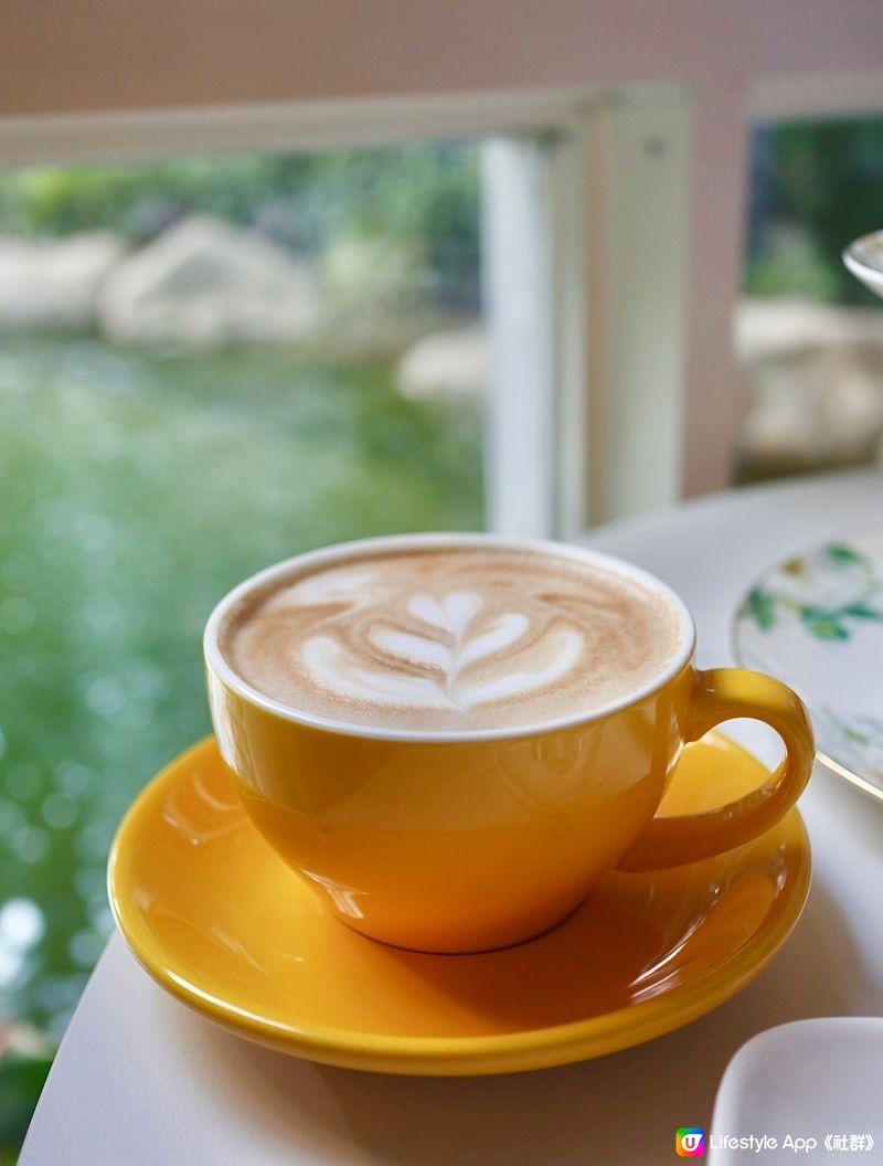 【🤍純白玻璃屋湖畔餐廳🍴望住小瀑布食下午茶☕️】