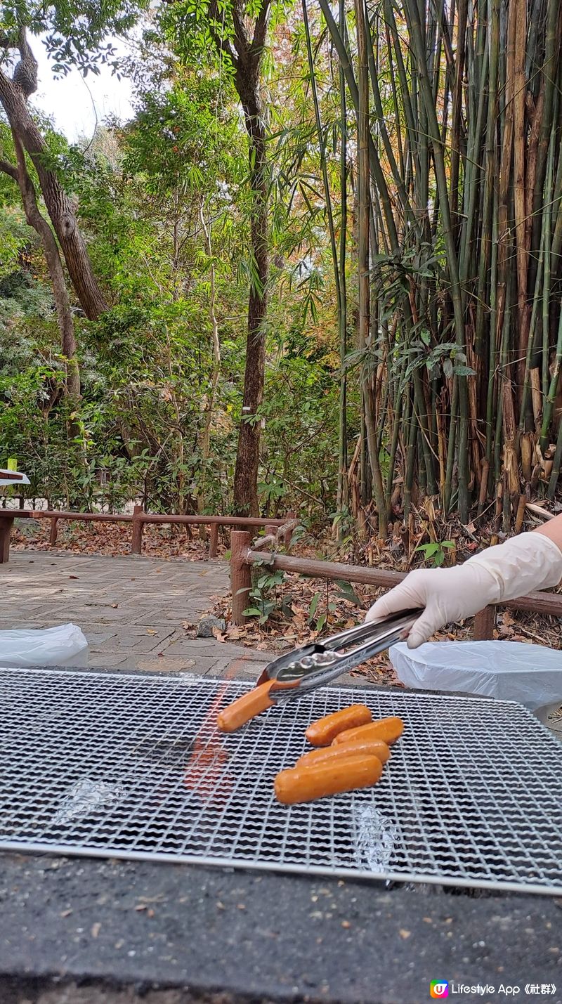 今日同屋企人一齊去燒烤BBQ，腸、豬扒、魚、丸等等都成為我哋...