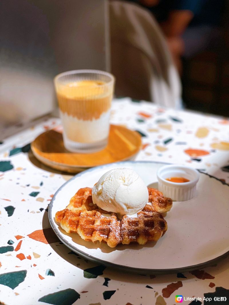 西貢必試人氣手作雪糕店 🍨 世一冧酒提子味雪糕／牛角包窩夫...