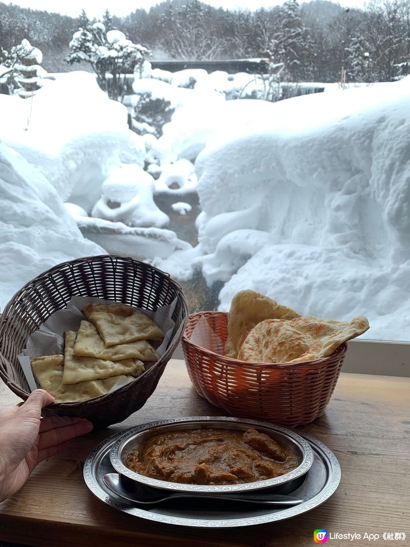 北海道定山溪溫泉景♨️配咖喱薄餅，又幾夾喎