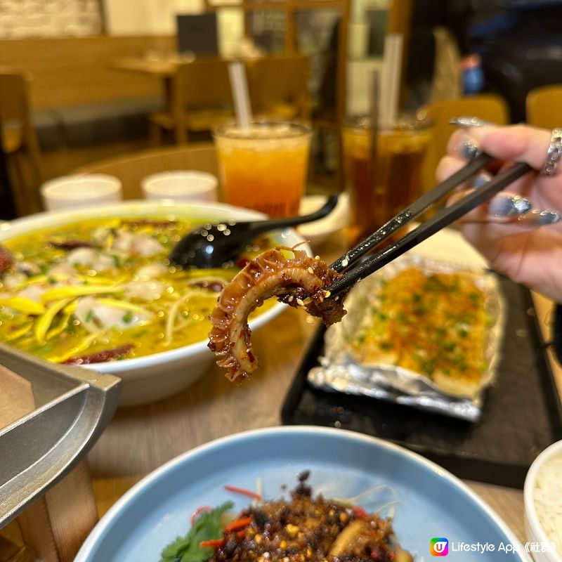 川菜風味！鮮熬魚骨濃湯．超嫩滑酸菜魚