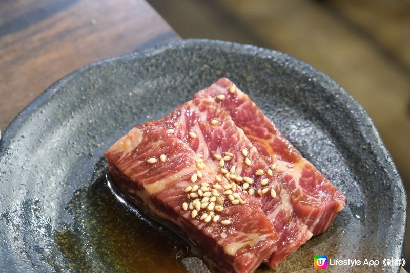 同爸爸去日本旅行一定要食燒肉，依間位於心齋橋附近嘅忍鬨係近期...