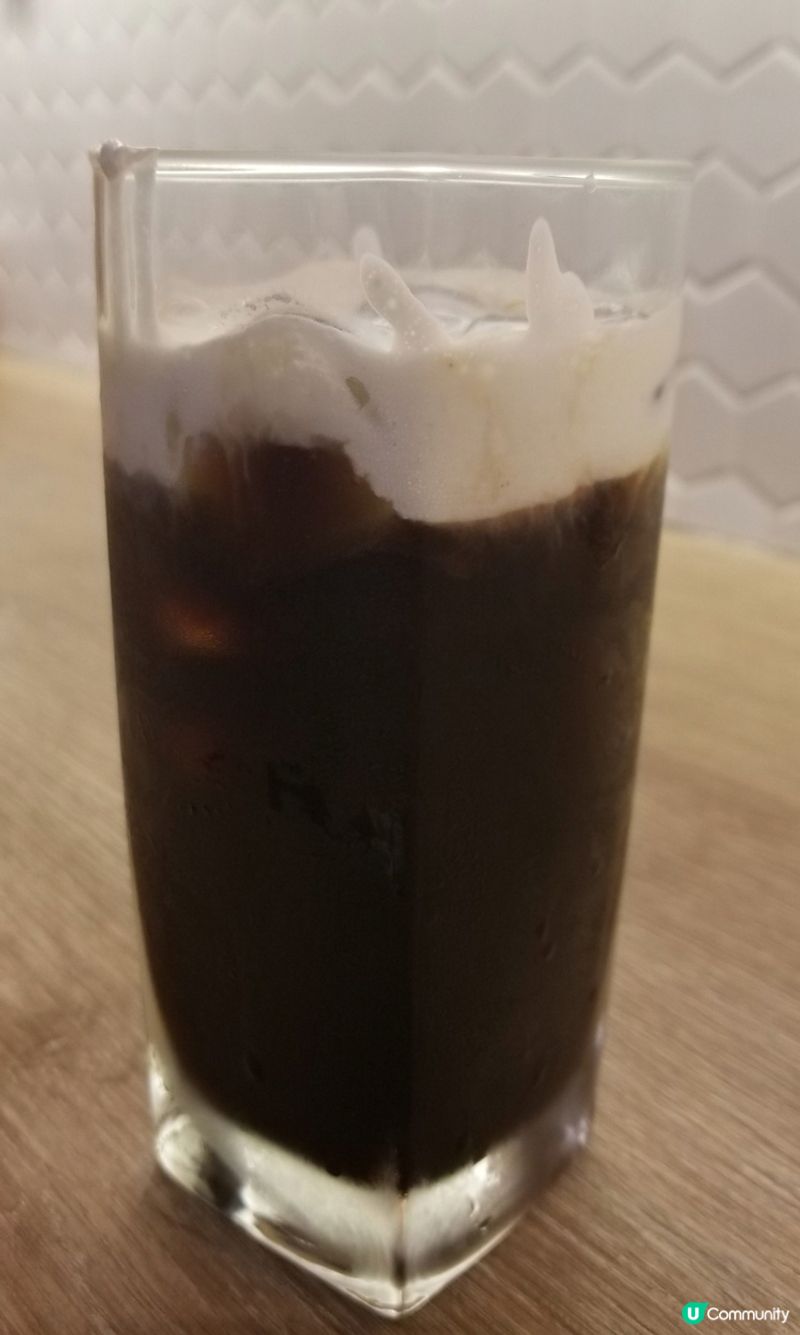 曾經起台北一間叫小樽咖啡嘅小店，飲過尼杯海鹽咖啡，好好飲，再...